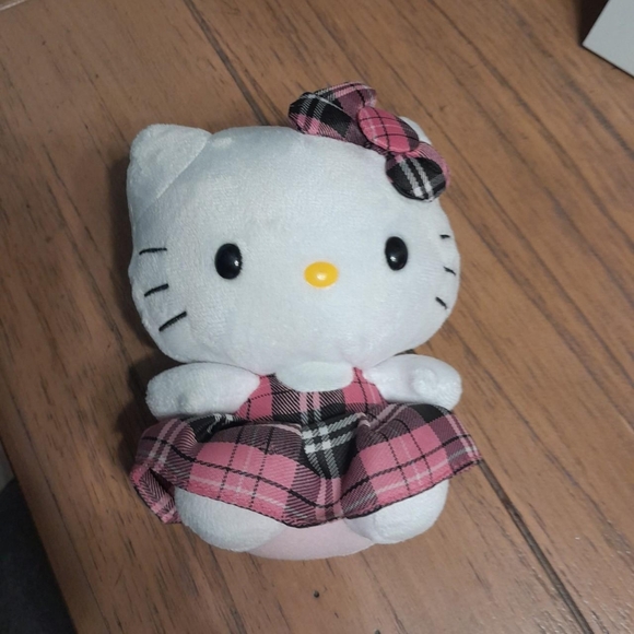 Hello Kitty - Picture 3 of 3